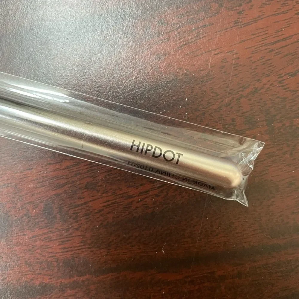 NWT Hipdot Precise Brush